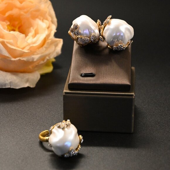 √ Baroque Pearl Flower Bud Ring Adjustable RingNew - Picture 3 of 7